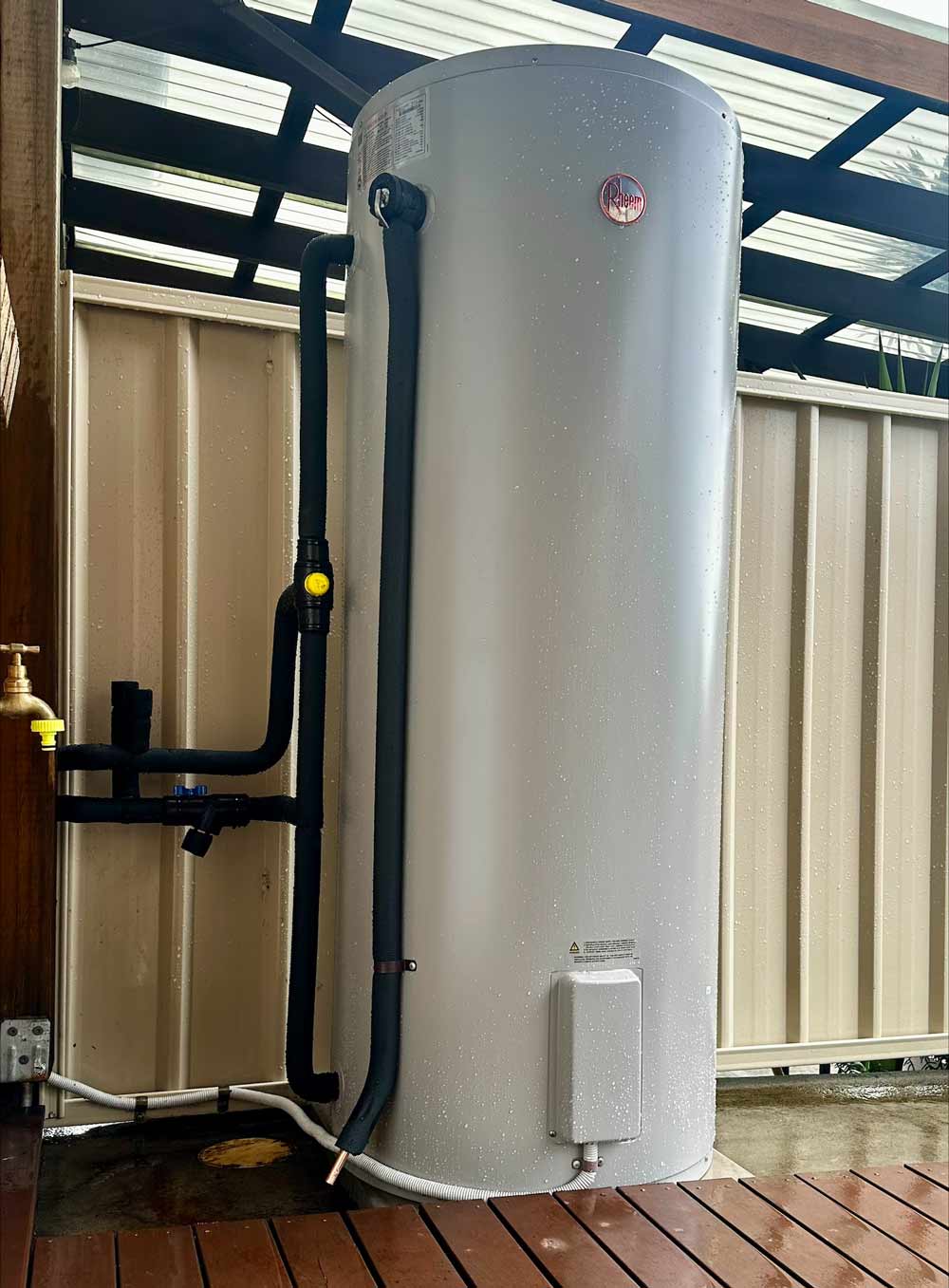 heat pump hot water system